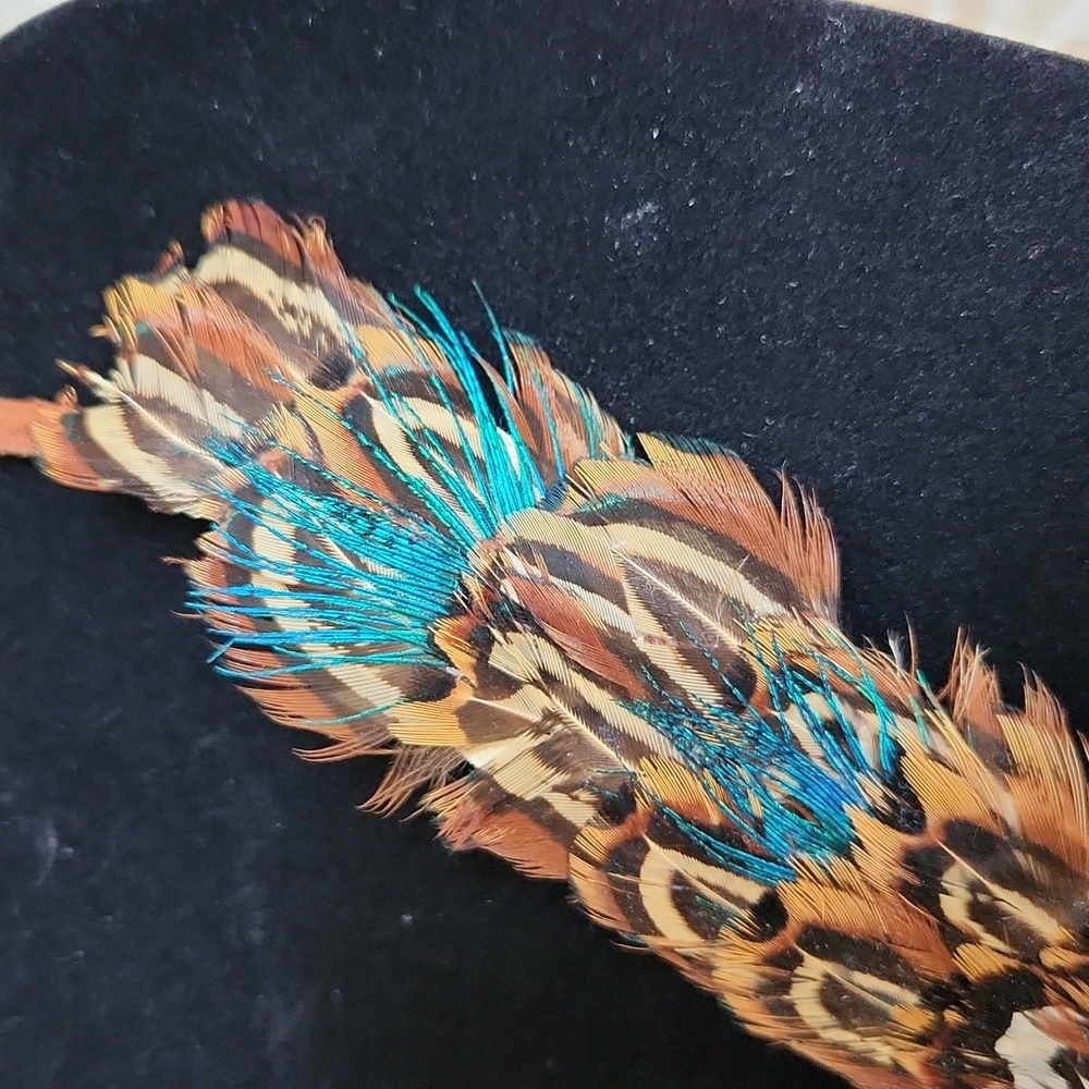 Real feather and leather choker necklace brown turquoise green white - Picture 4 of 9